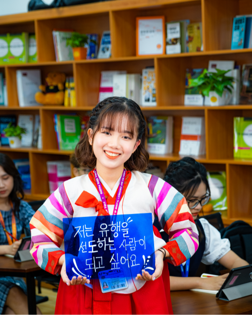 64-sinh-vien-huflit-trong-trang-phuc-Hanbok