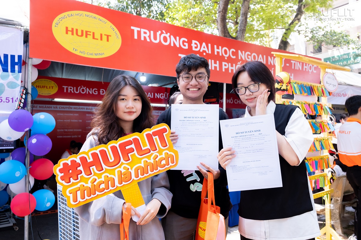 tuyen-sinh-huflit-4