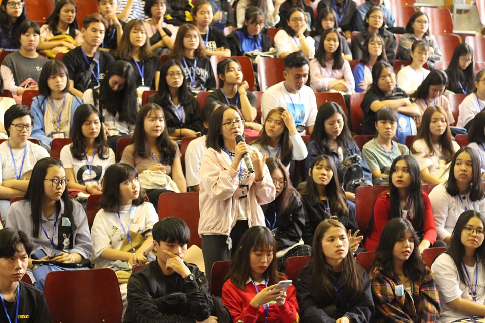 280Sinh hoạt Ban chủ nhiệm Khoa với Tân sinh viên Khóa 2019