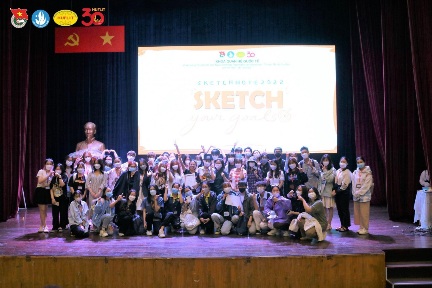 33-Khoa quan hệ quốc tế tổ chức chuỗi kỹ năng thực hành xã hội 