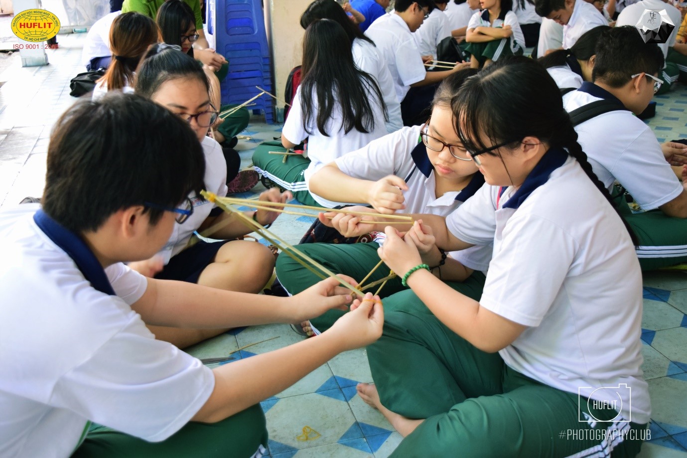 349Khoa QHQT tổ chức chương trình Trung Thu “Trăng Ơi” 2017