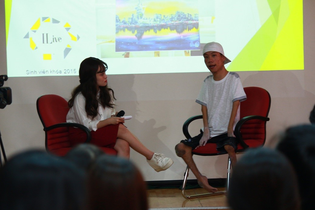 372Khoa QHQT Tổ Chức Buổi Talkshow Về Nghị Lực Cuộc Sống “Tôi Có Thể”