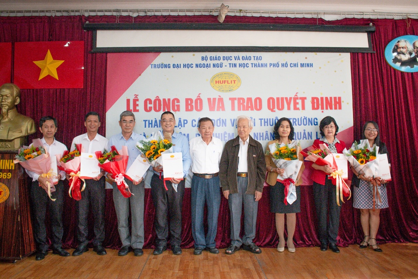 ngut-huynh-the-cuoc-chu-tich-danh-du-co-van-hoi-dong-truong