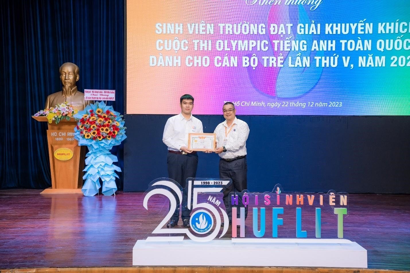 Tuyên dương đội tuyển Trường, sinh viên đạt thành tích cao tại các cuộc thi toàn quốc năm học 2023 - 2024