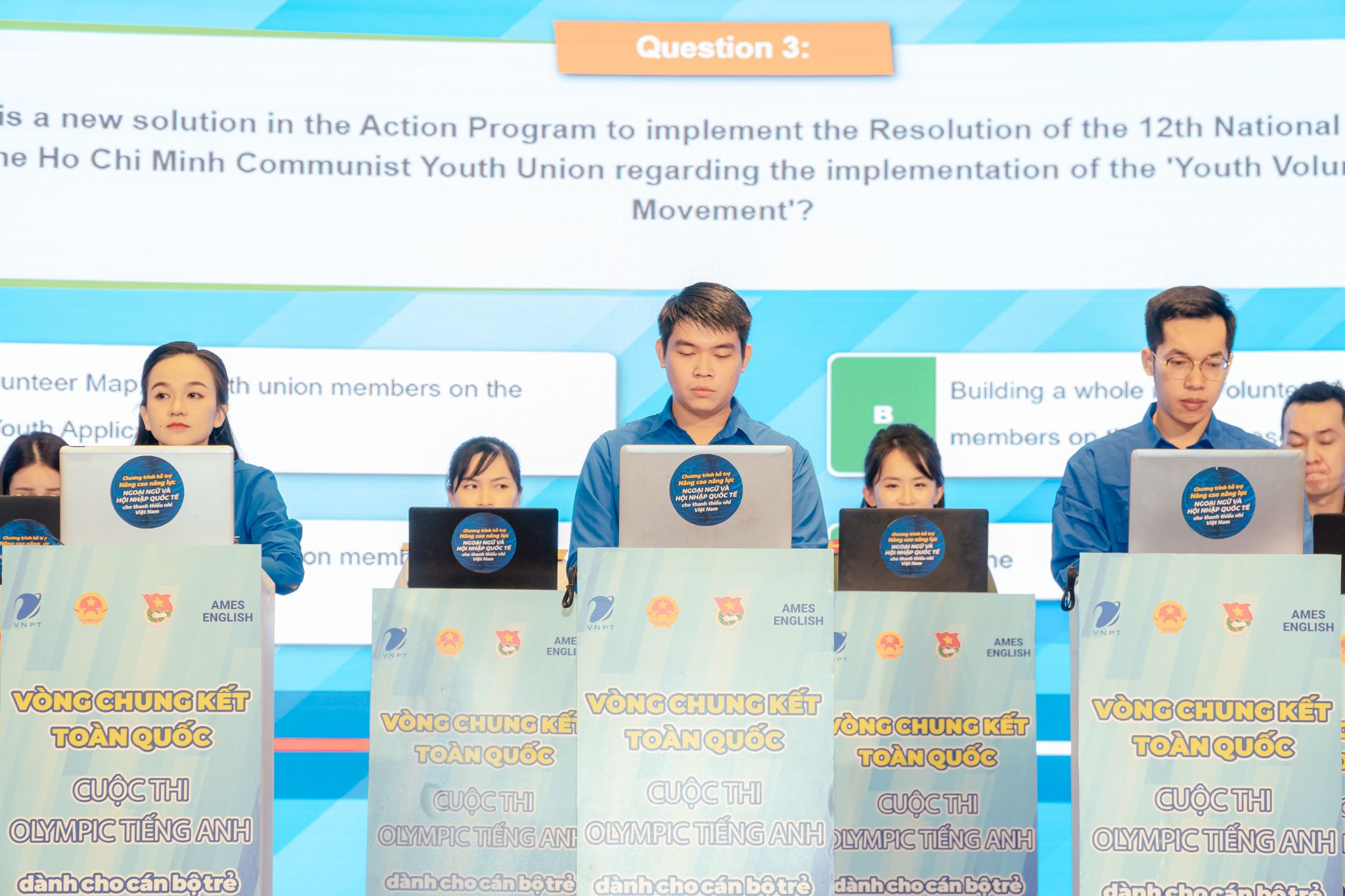 Tuyên dương đội tuyển Trường, sinh viên đạt thành tích cao tại các cuộc thi toàn quốc năm học 2023 - 2024