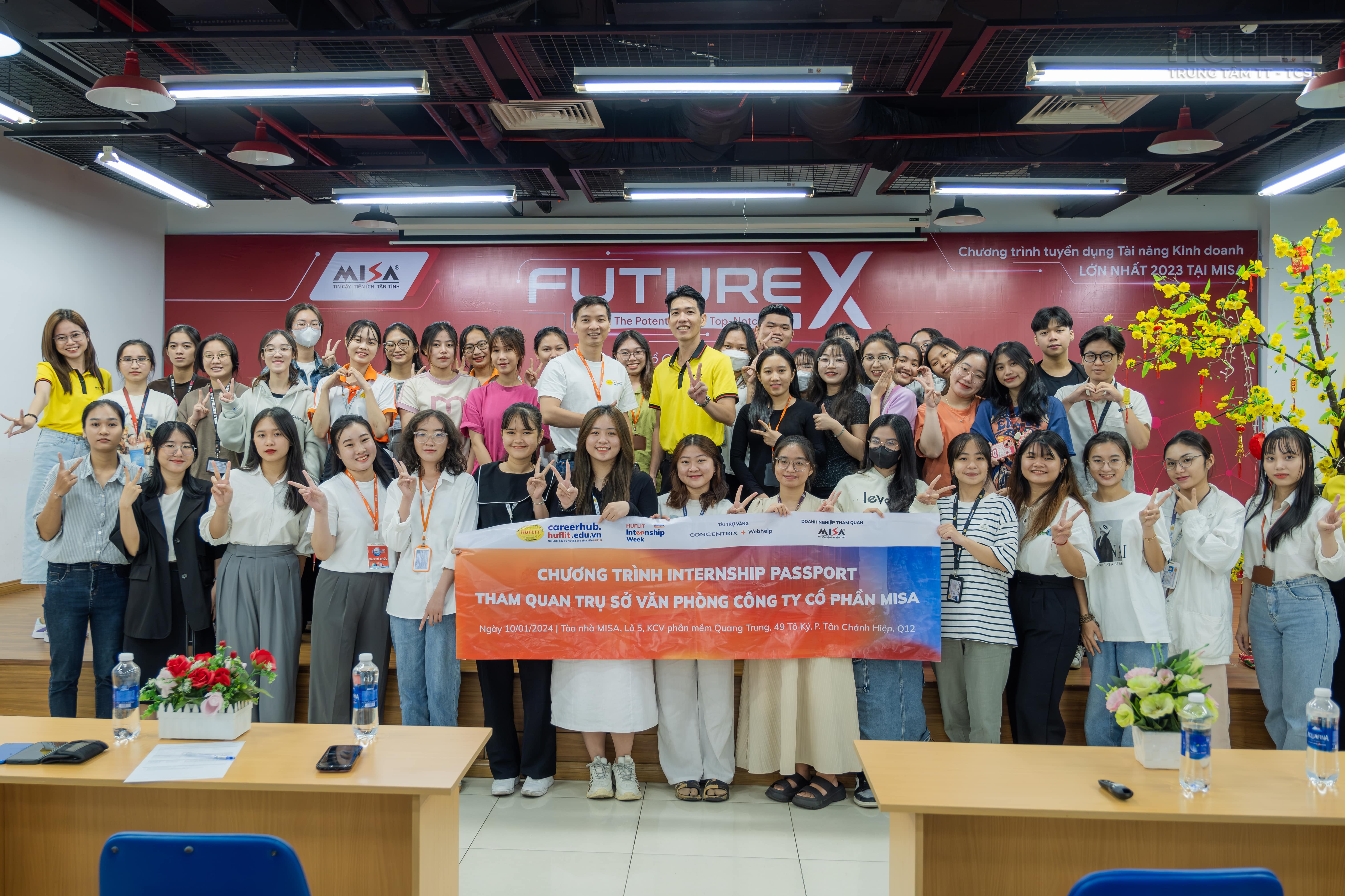 Sinh viên HUFLIT tham quan Công ty MISA - Chương trình Internship Passport