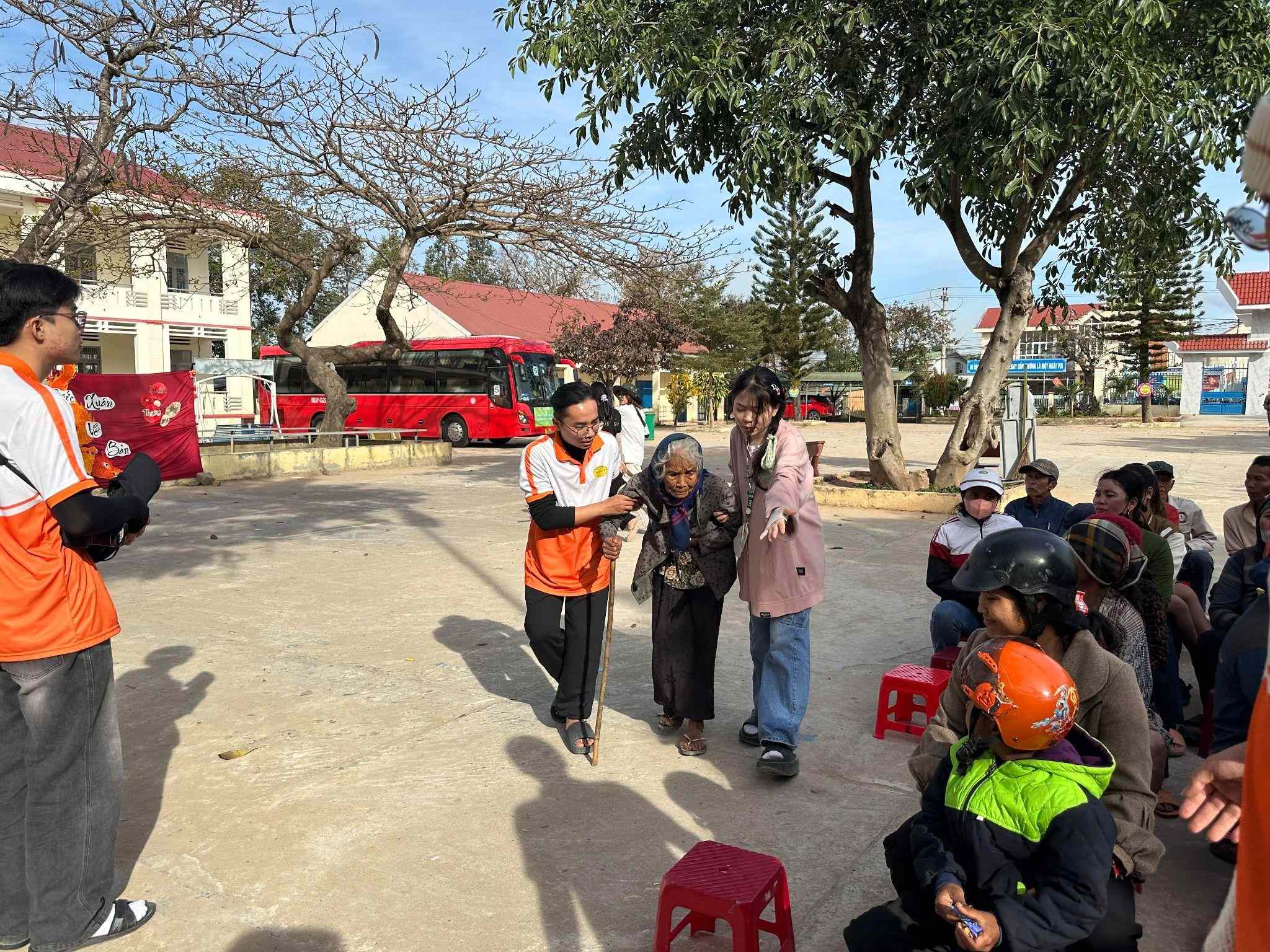 “Xuân yêu thương” năm 2024 chủ đề “Rước Xuân về Bản”
