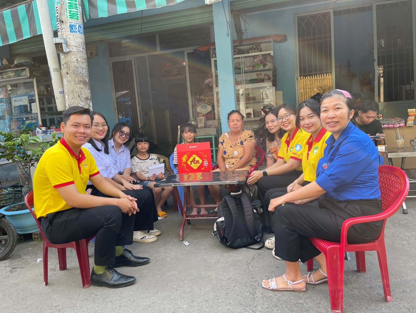 Chiến dịch Xuân Tình nguyện HUFLIT năm 2024
