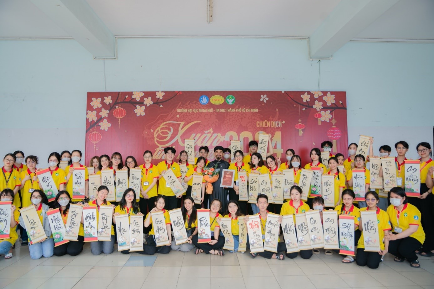 Doan-Hoi-HUFLIT-Xuan-tinh-nguyen-2024-27