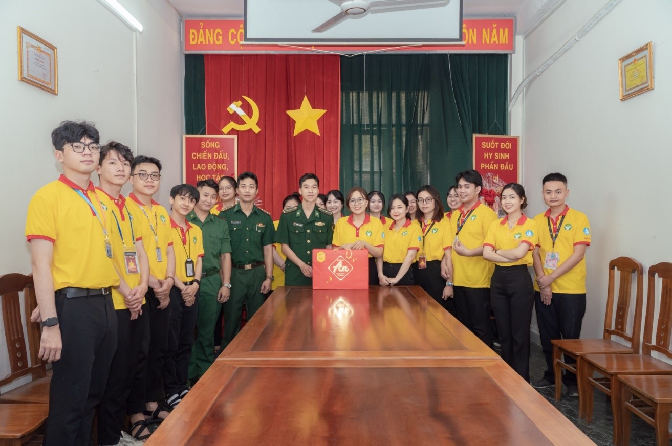 Chiến dịch Xuân Tình nguyện HUFLIT năm 2024