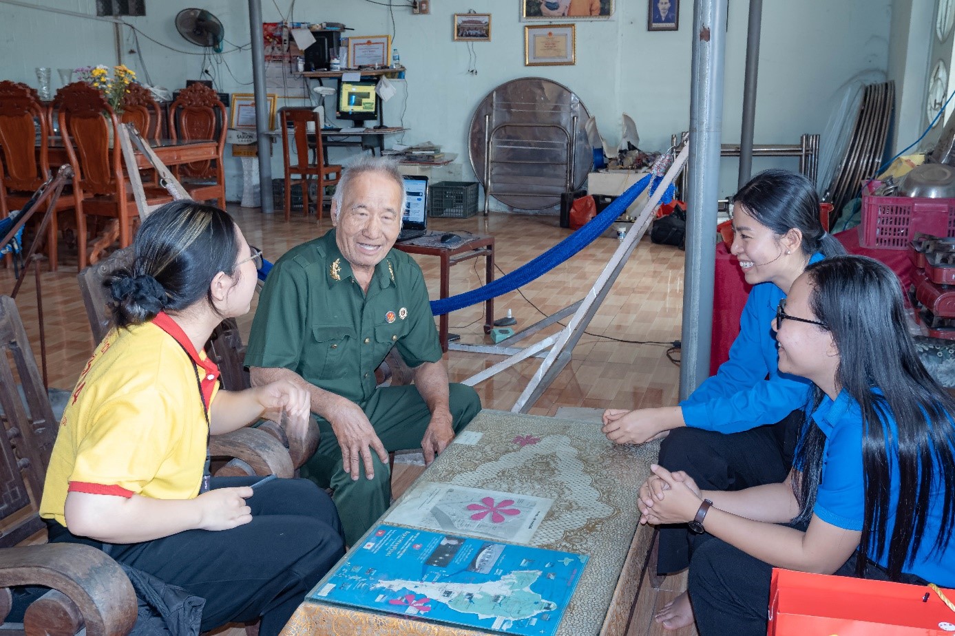 Chiến dịch Xuân Tình nguyện HUFLIT năm 2024