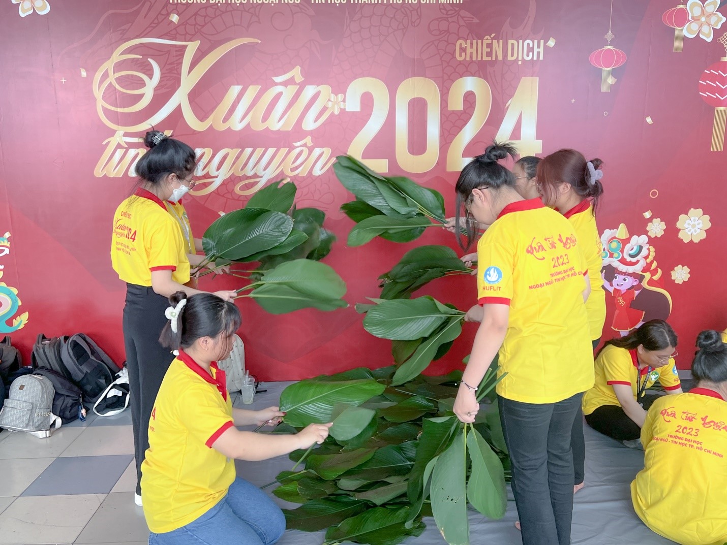 Chiến dịch Xuân Tình nguyện HUFLIT năm 2024