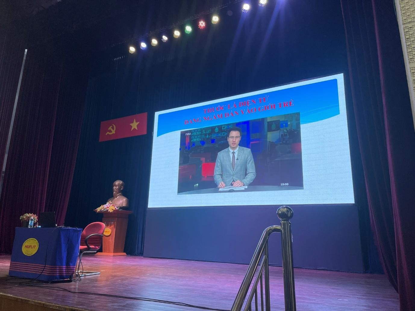 Tháng Thanh niên HUFLIT 2024