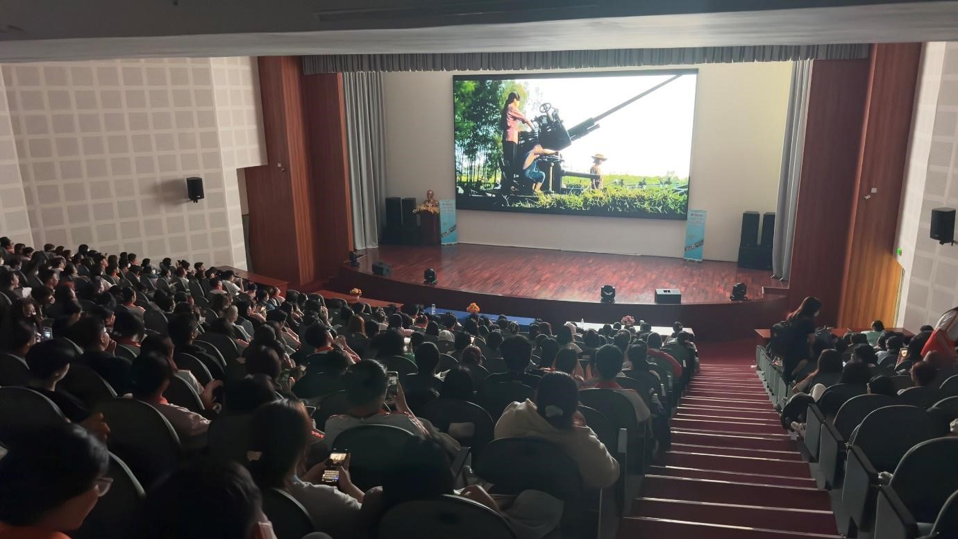 Tháng Thanh niên HUFLIT 2024