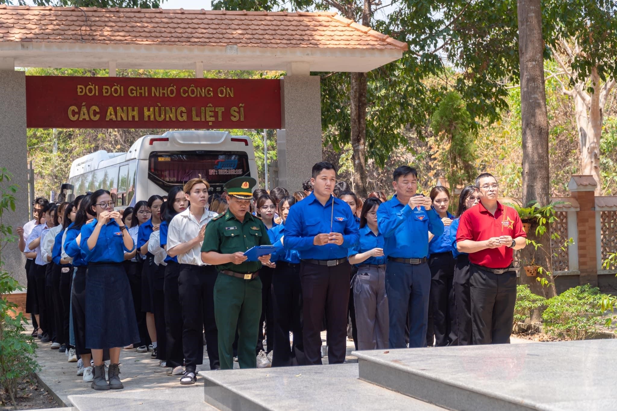 Tháng Thanh niên HUFLIT 2024