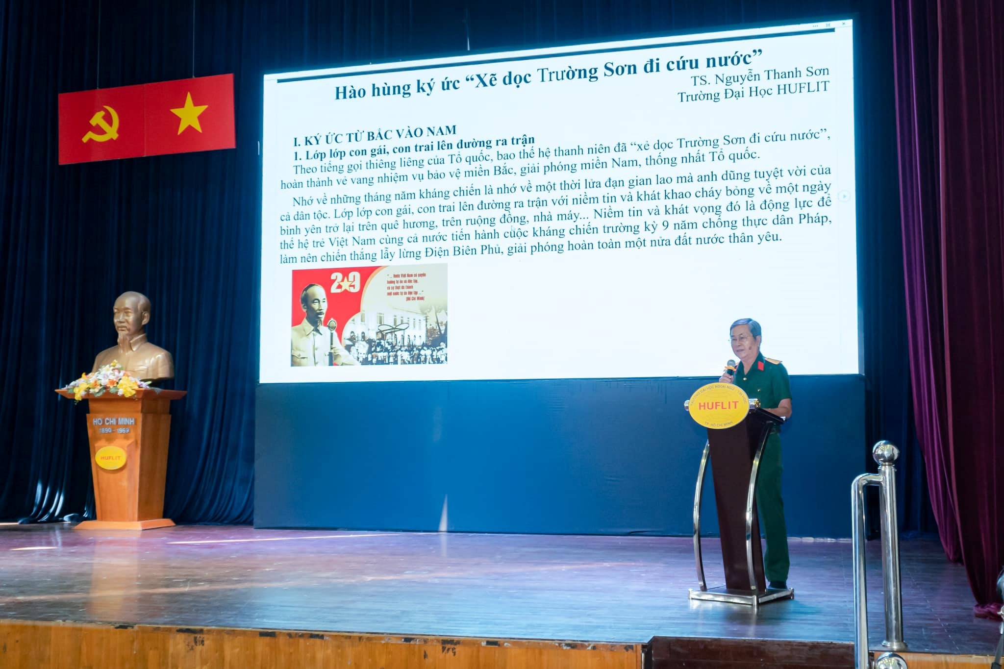Đa dạng các hoạt động giáo dục truyền thống cho đoàn viên, thanh niên HUFLIT trong những ngày tháng 4, tháng 5 lịch sử