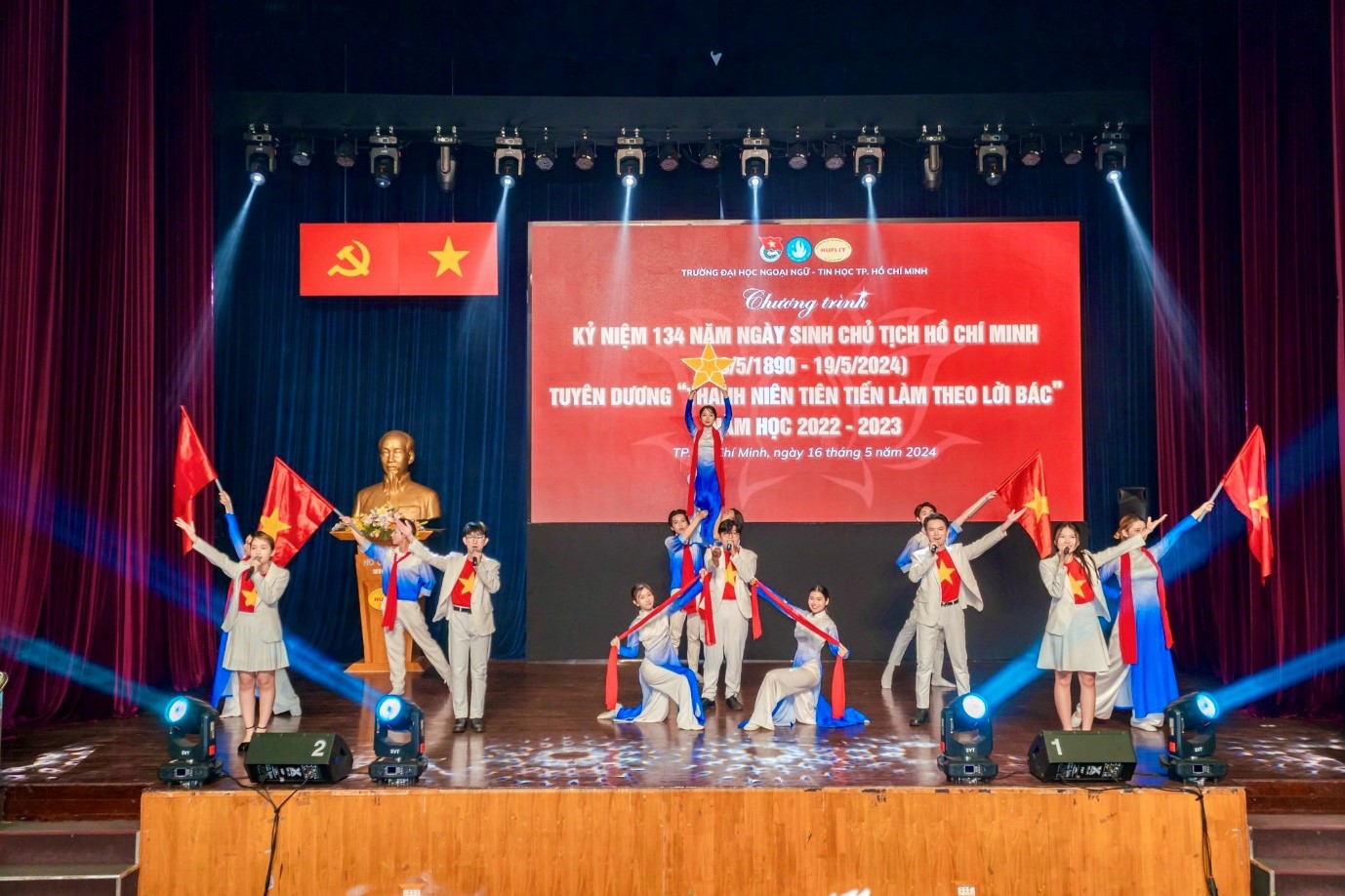 Tuần lễ “Thanh niên HUFLIT học tập và làm theo lời Bác” năm 2024