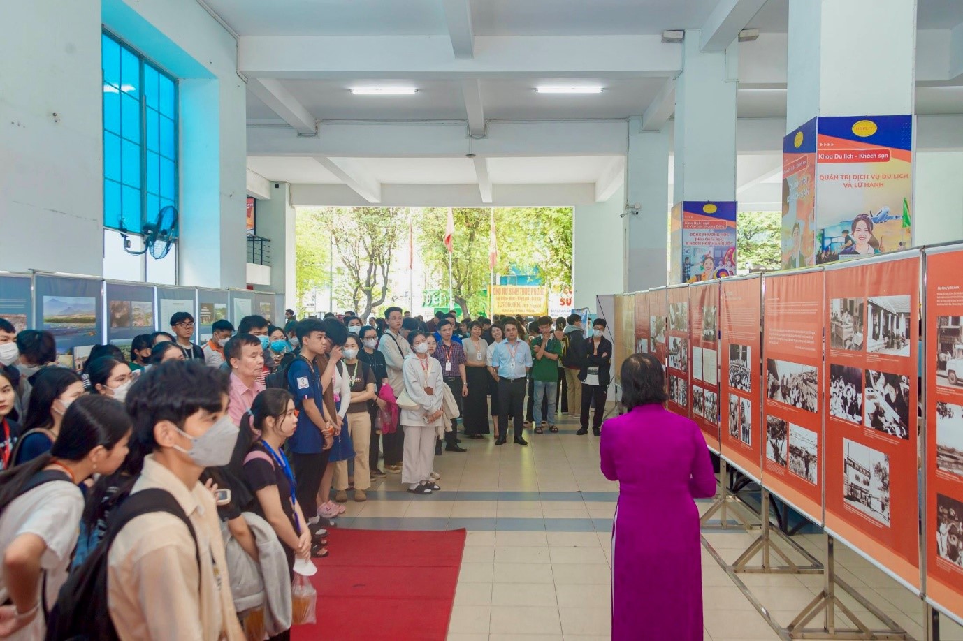 Tuần lễ “Thanh niên HUFLIT học tập và làm theo lời Bác” năm 2024