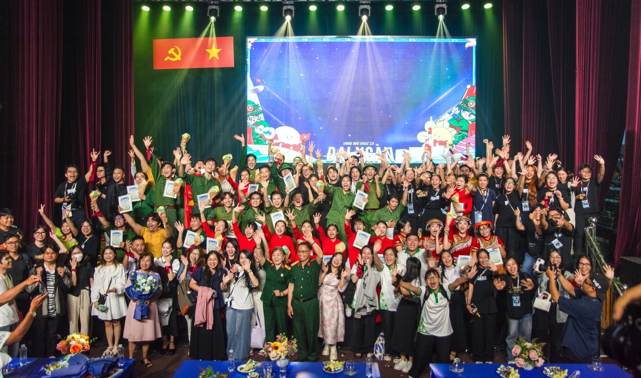 Doan-Hoi-HUFLIT-Vang-mai-khuc-ca-dai-ngan-9