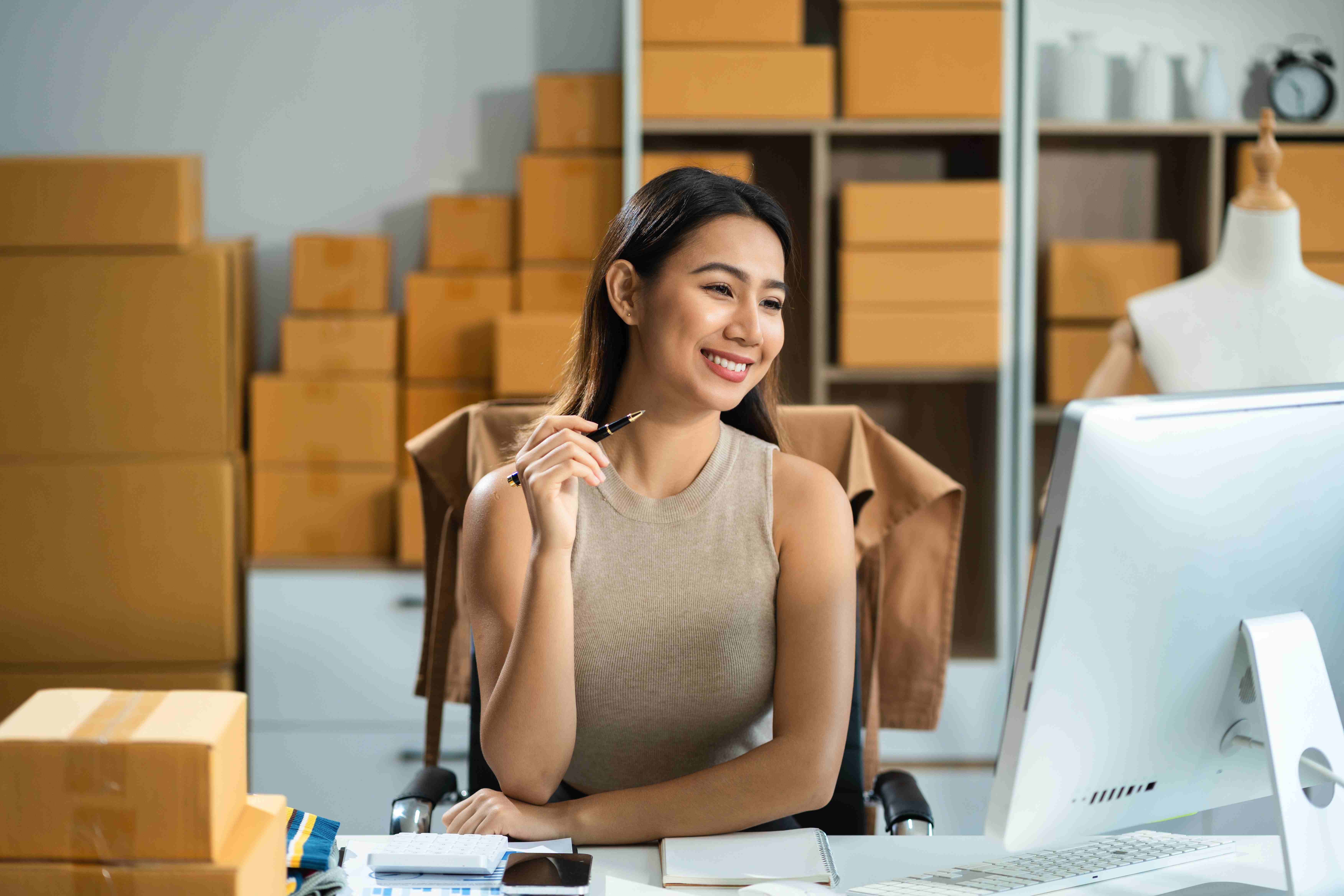 Chuyên viên thương mại điện tử