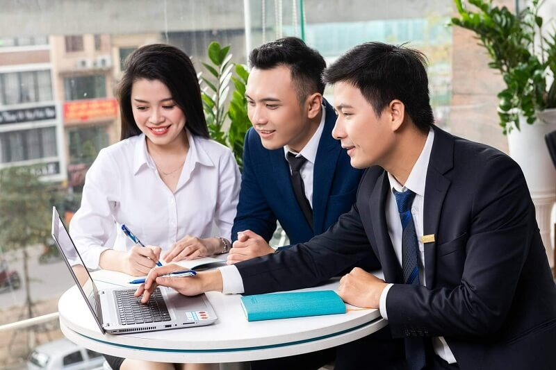 Học tài chính ngân hàng ra làm gì
