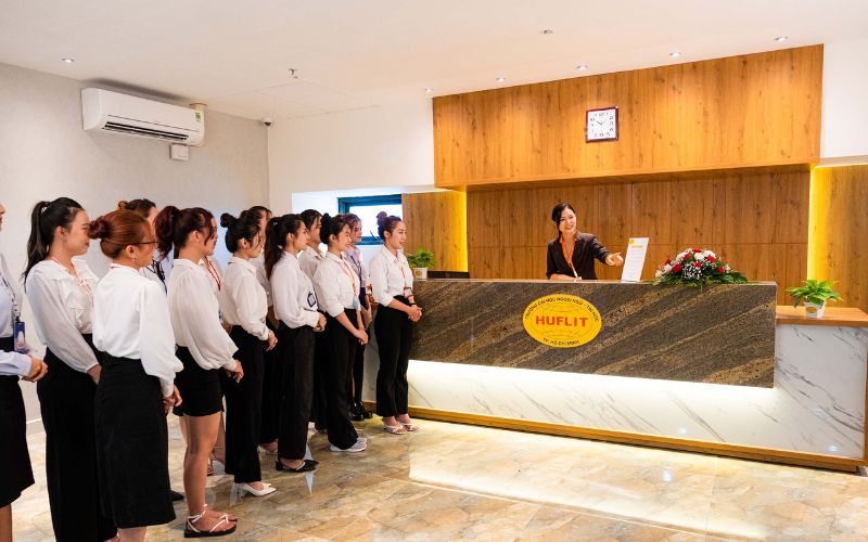Sinh viên được phát triển thông qua các dự án nhóm