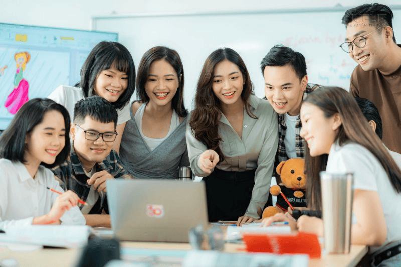 HUFLIT mang đến môi trường đào tạo SEO