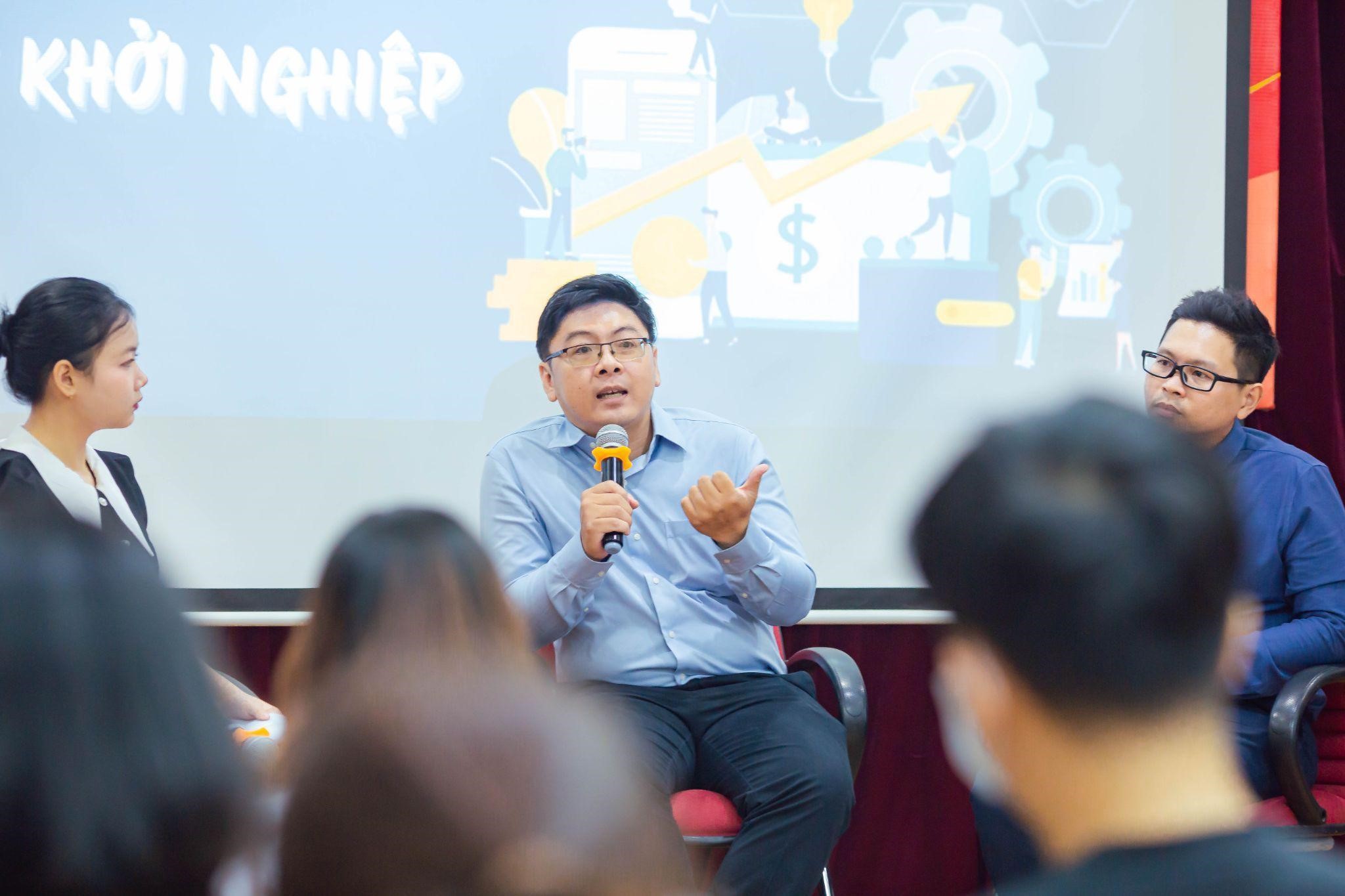 Talkshow “Tư duy Khởi nghiệp”