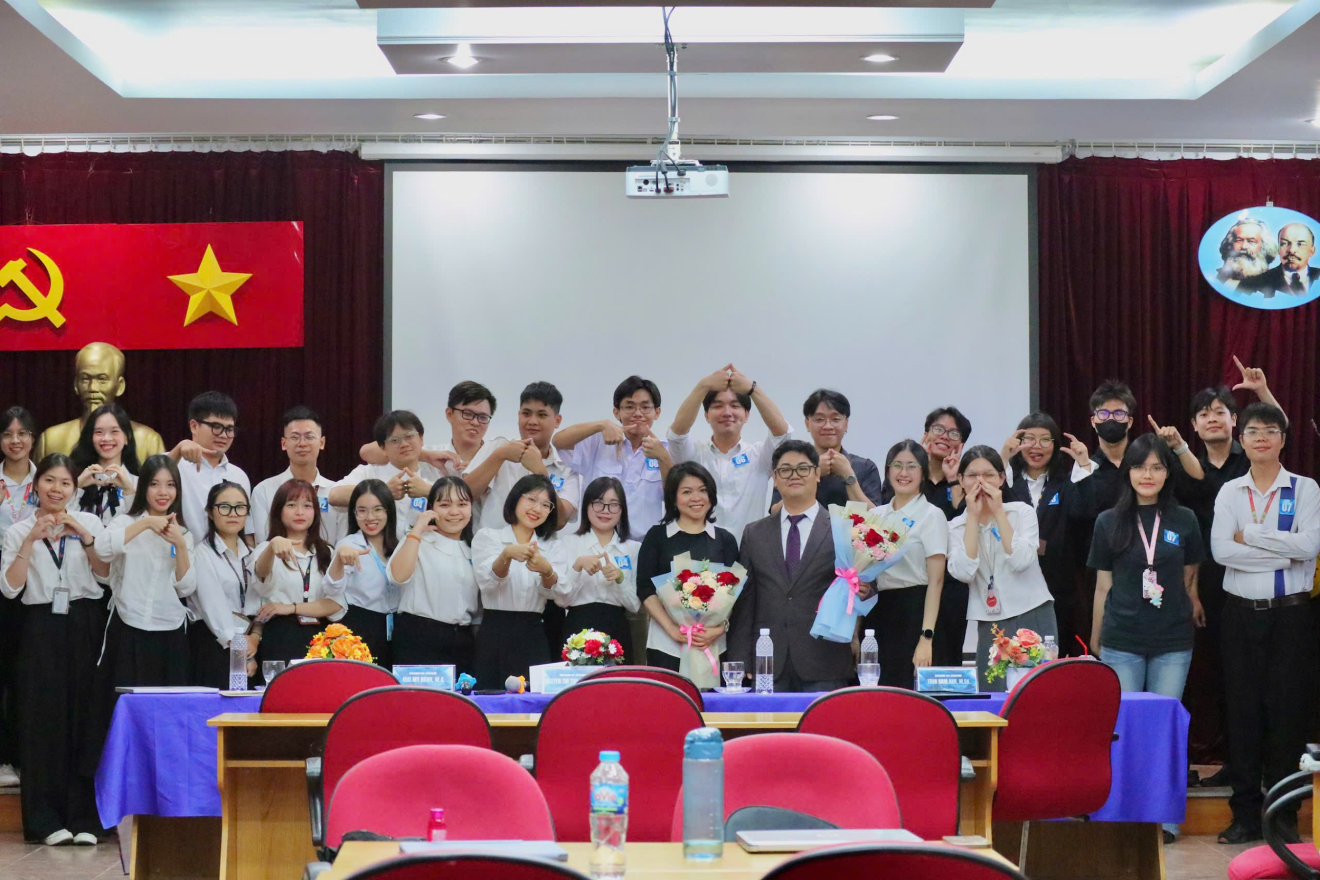 Chuỗi hoạt động thực hành ngôn ngữ “English In Action” năm 2025