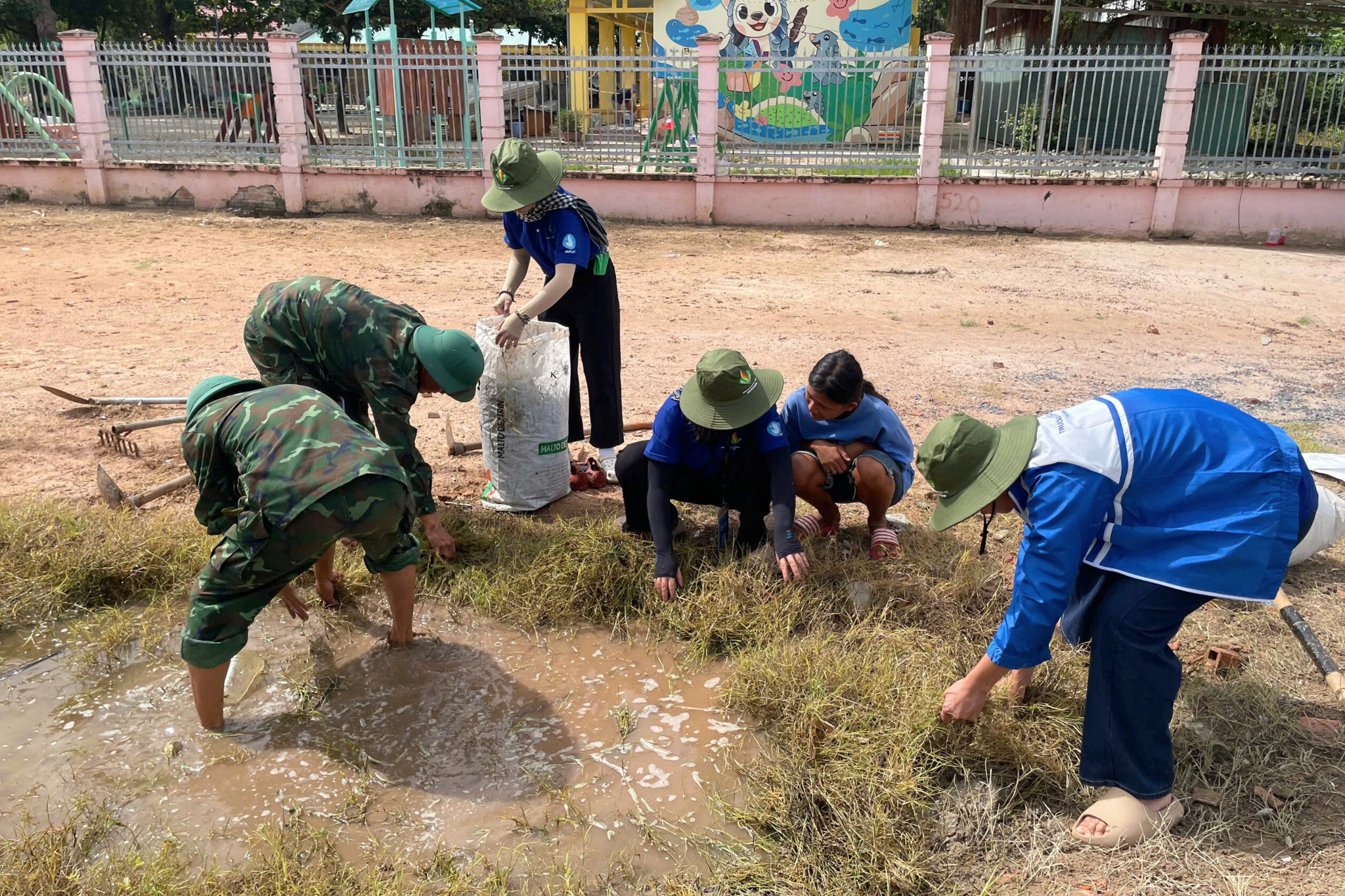 Chiến dịch Tình nguyện Mùa hè xanh HUFLIT năm 2025