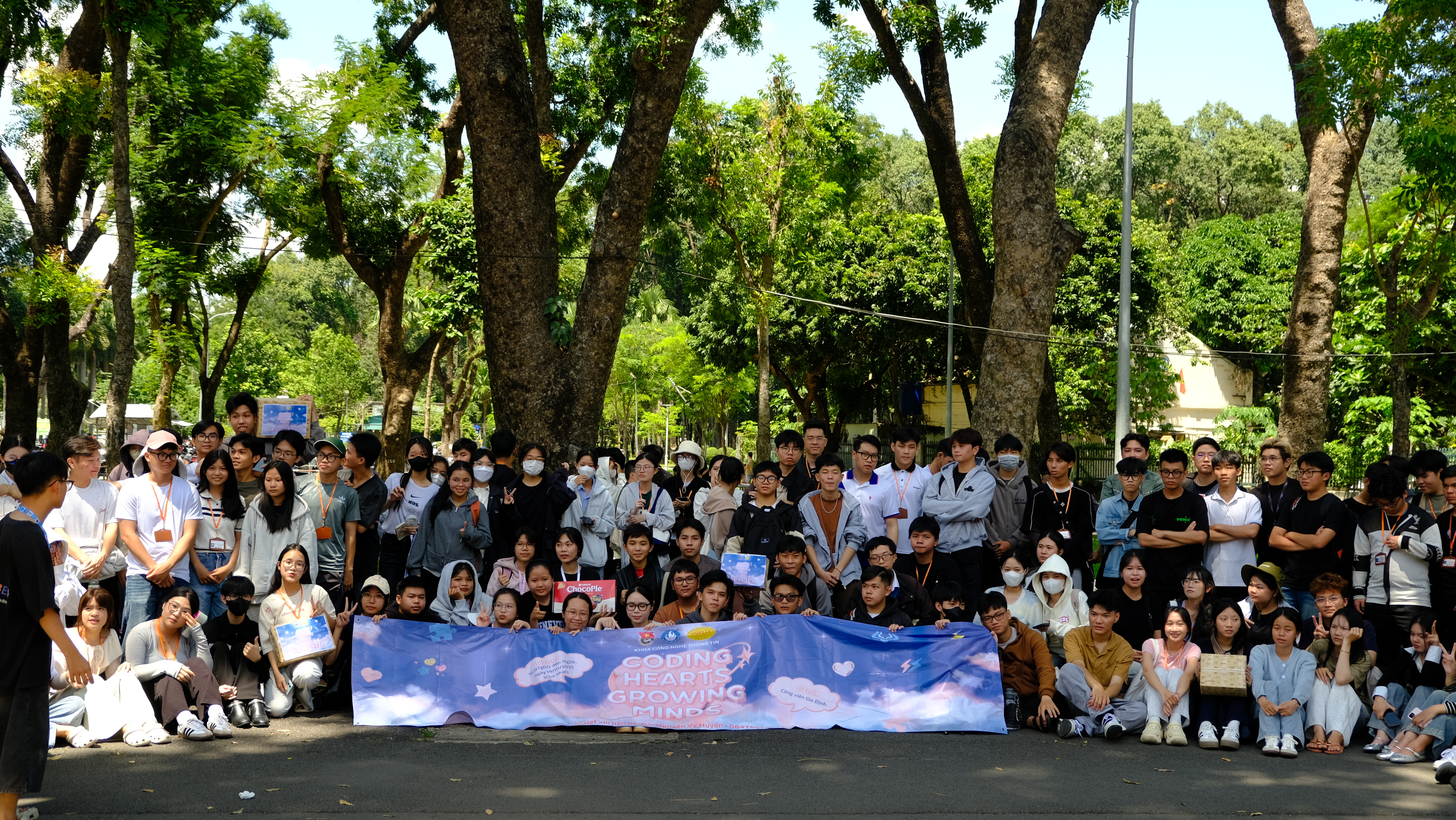 Doan-Hoi-HUFLIT-CNTT-Coding Hearts-Growing Minds-10