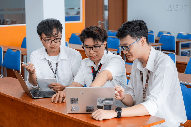 nên chọn khối a hay a1