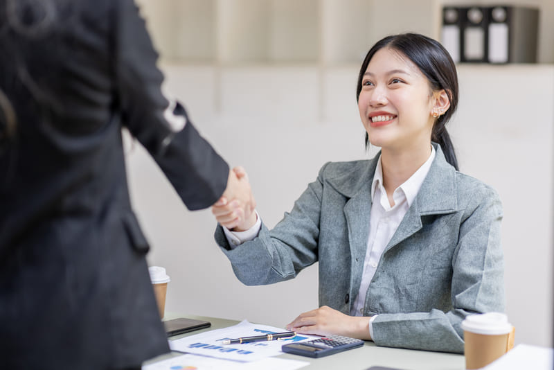 deal lương cho sinh viên mới ra trường