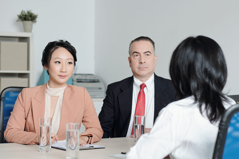 Sinh viên thường gặp khó khăn khi deal lương
