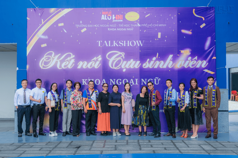 Giao lưu kết nối cựu sinh viên khoa ngoại ngữ tại HUFLIT