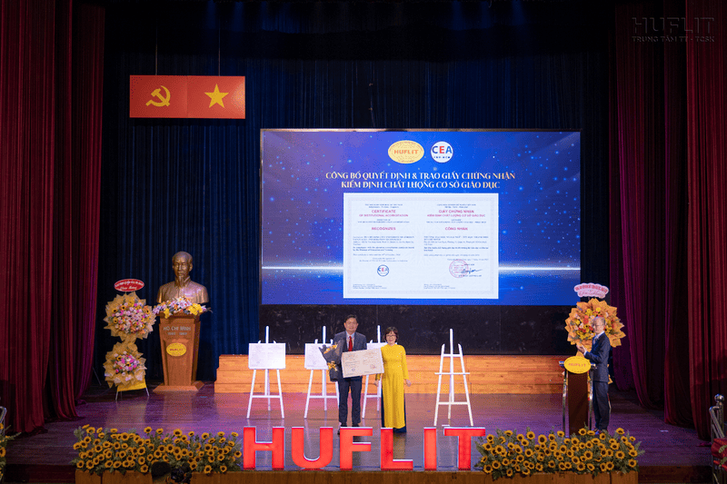 HUFLIT đạt chứng nhận kiểm định chất lượng giáo dục